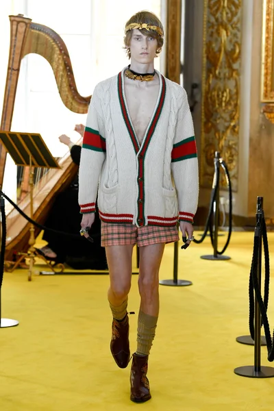 Look 6